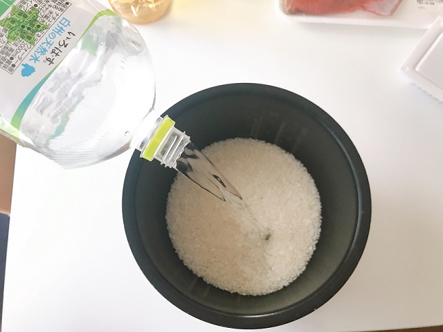 作り方①：お米を研ぐ